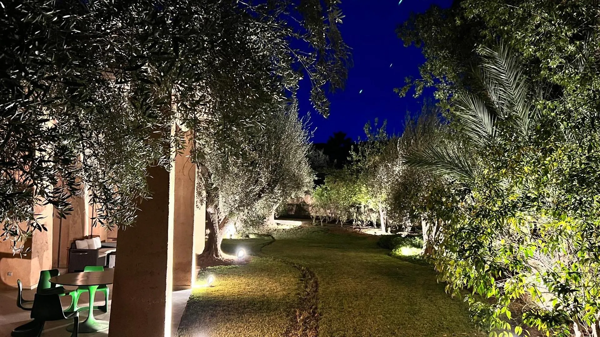 Villa Kasbah De Luxe, Piscine Et Jacuzzi Chauffes, Jardin Tropical Marrakesh
