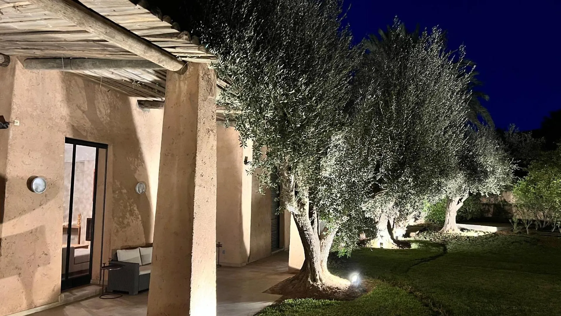 Villa Kasbah De Luxe, Piscine Et Jacuzzi Chauffes, Jardin Tropical Marrakesh Morocco