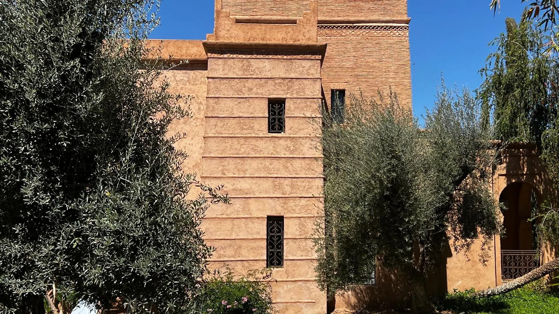 Villa Kasbah De Luxe, Piscine Et Jacuzzi Chauffes, Jardin Tropical Marrakesh